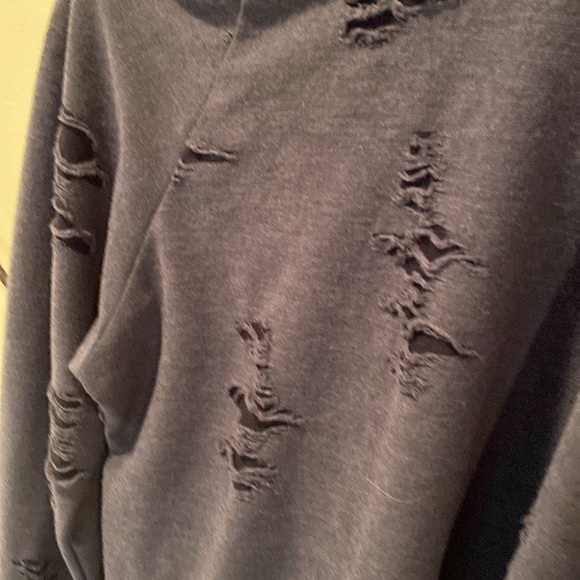 NWOT Venus Sweat shirt - Picture 4 of 5